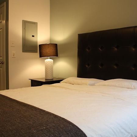Accurate Plus Furnished Apartment- Brickstone Mews Mississauga Chambre photo