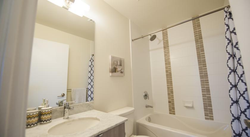 Accurate Plus Furnished Apartment- Brickstone Mews Mississauga Chambre photo