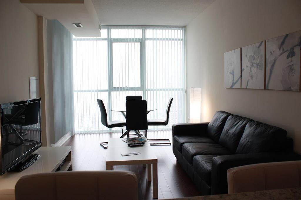 Accurate Plus Furnished Apartment- Brickstone Mews Mississauga Chambre photo