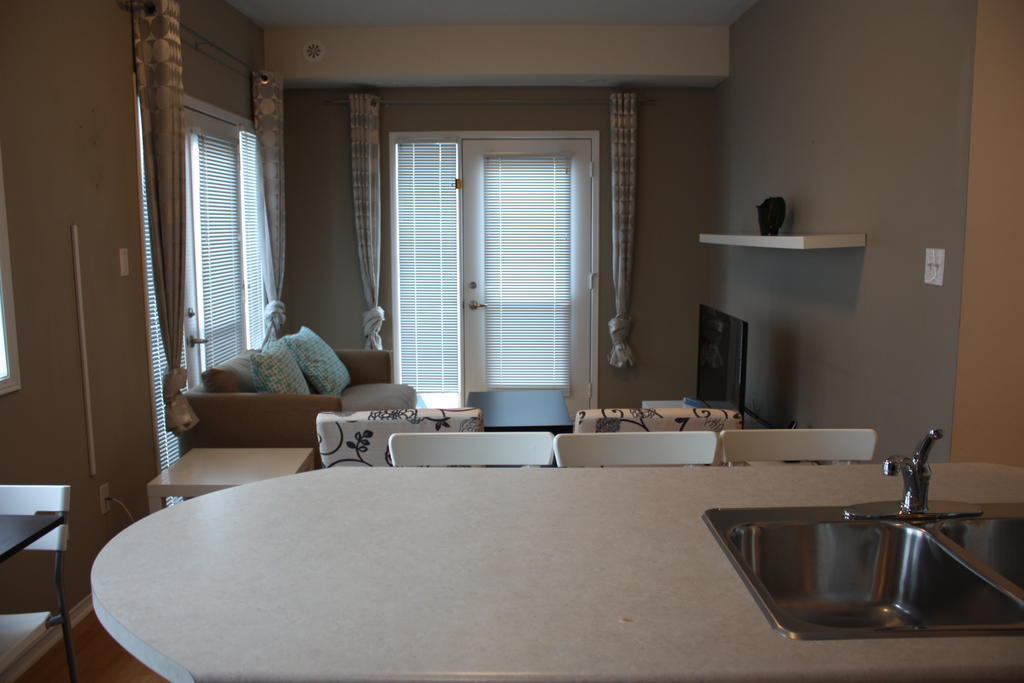 Accurate Plus Furnished Apartment- Brickstone Mews Mississauga Chambre photo