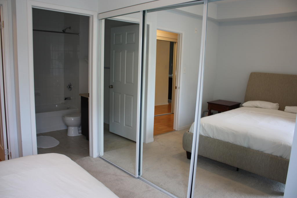 Accurate Plus Furnished Apartment- Brickstone Mews Mississauga Chambre photo